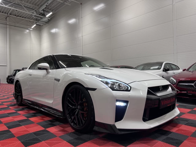 2017 Nissan GT-R – nuotrauka 3