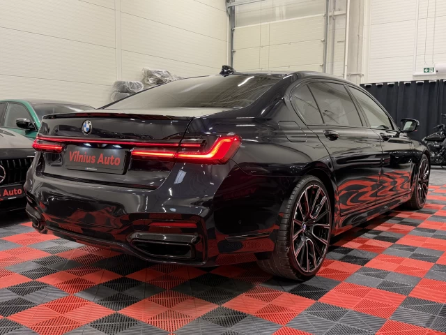 2020 BMW 750 – nuotrauka 4