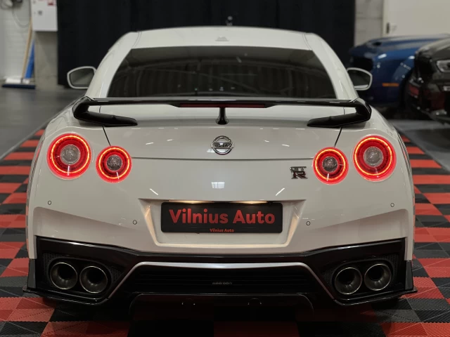 2017 Nissan GT-R – nuotrauka 5