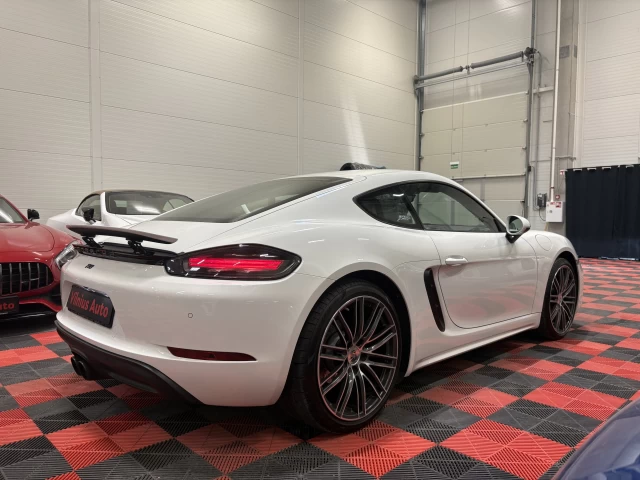 2017 Porsche Cayman – nuotrauka 4