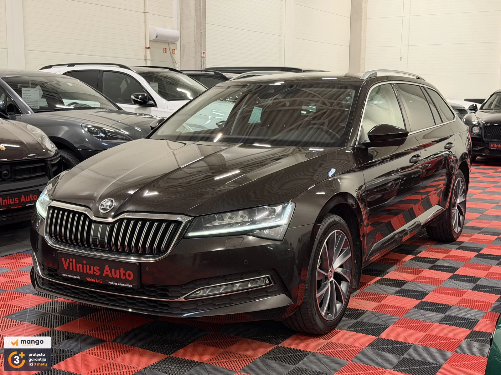 2020 Skoda Superb – nuotrauka 1