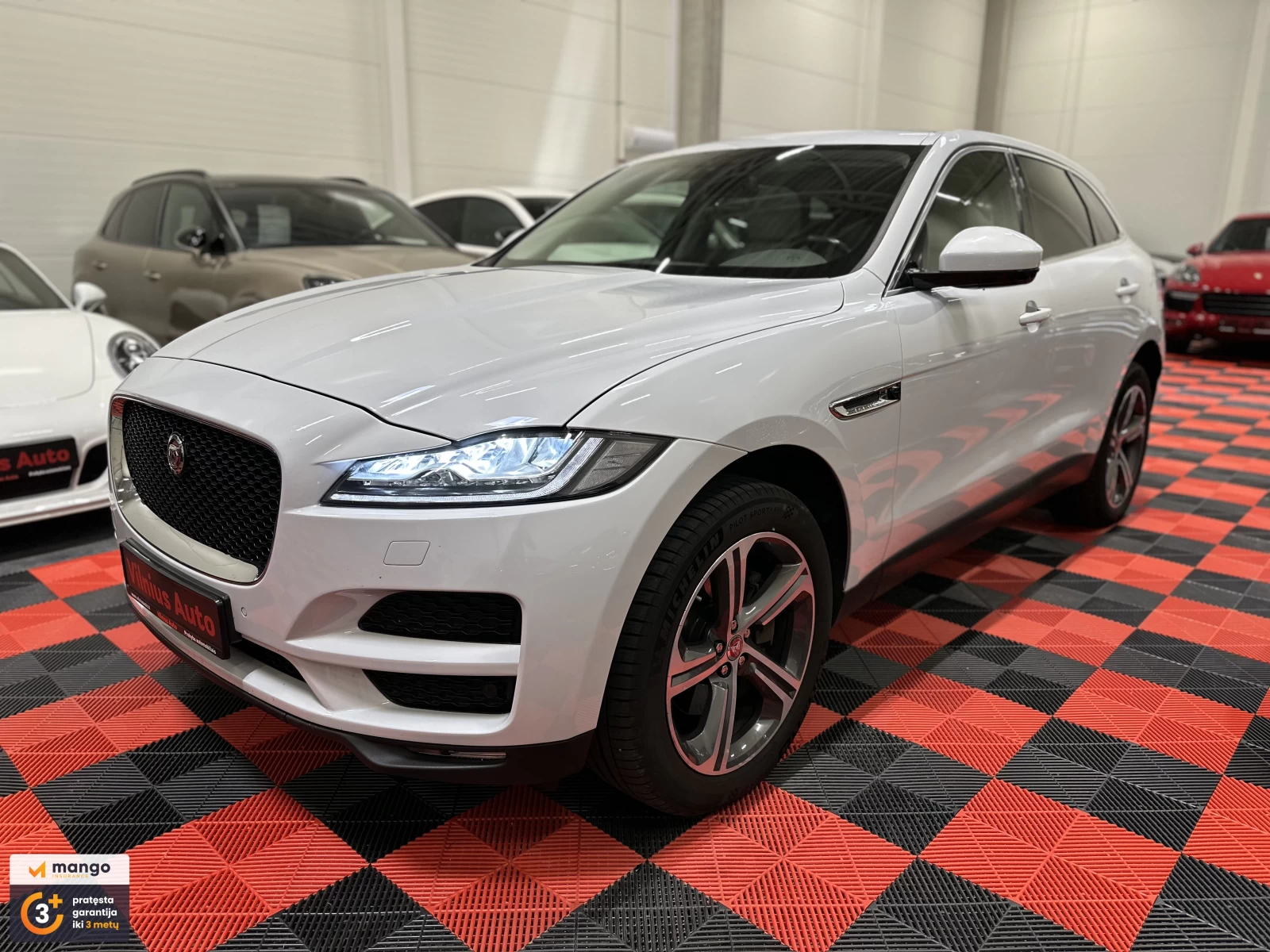 2016 Jaguar F-Pace – nuotrauka 1