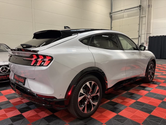 2023 Ford Mustang Mach-E – nuotrauka 4