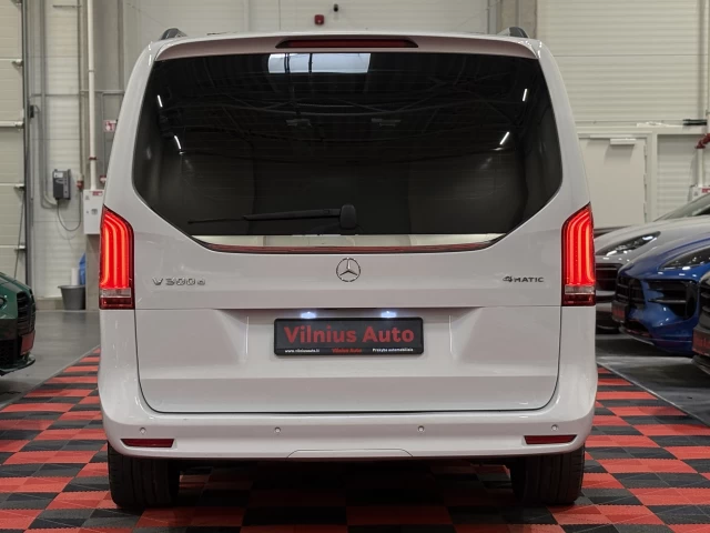 2023 Mercedes-Benz V300 – nuotrauka 5