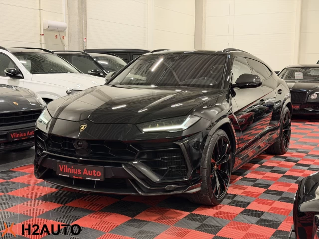 2020 Lamborghini Urus