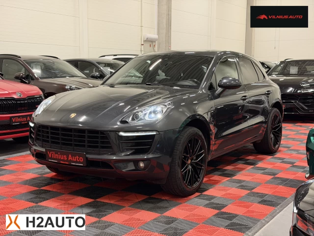2017 Porsche Macan