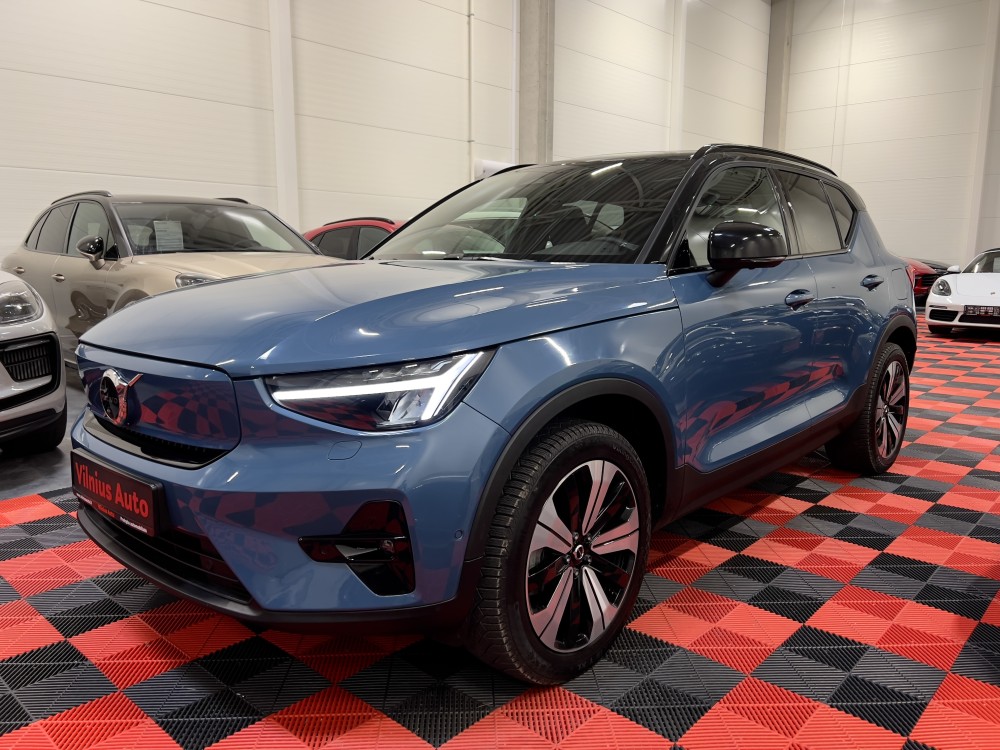 2022 Volvo XC40