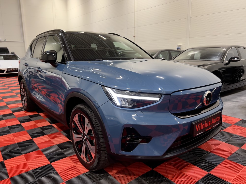 2022 Volvo XC40