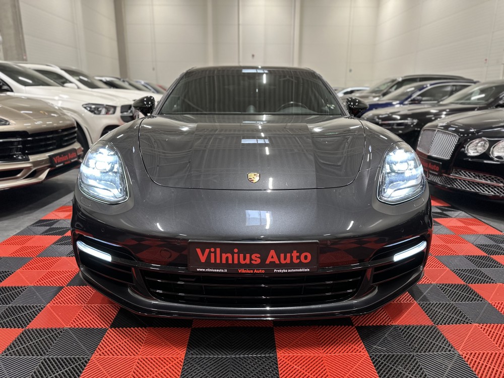 2019 Porsche Panamera