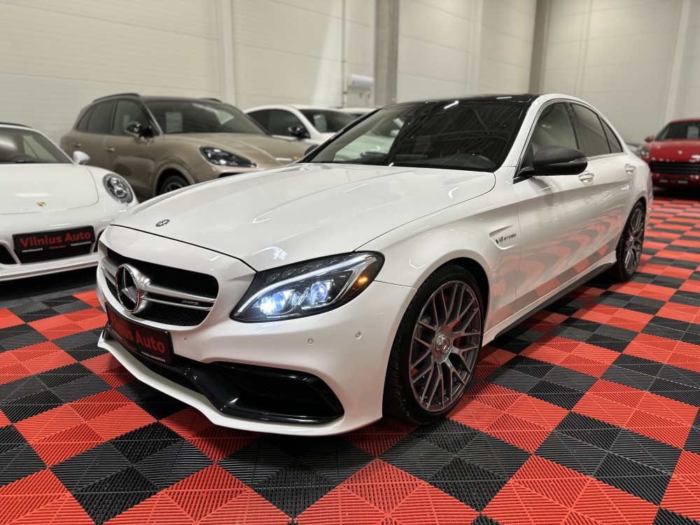 2016 Mercedes-Benz C63 AMG