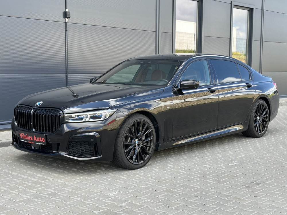 2016 BMW 750