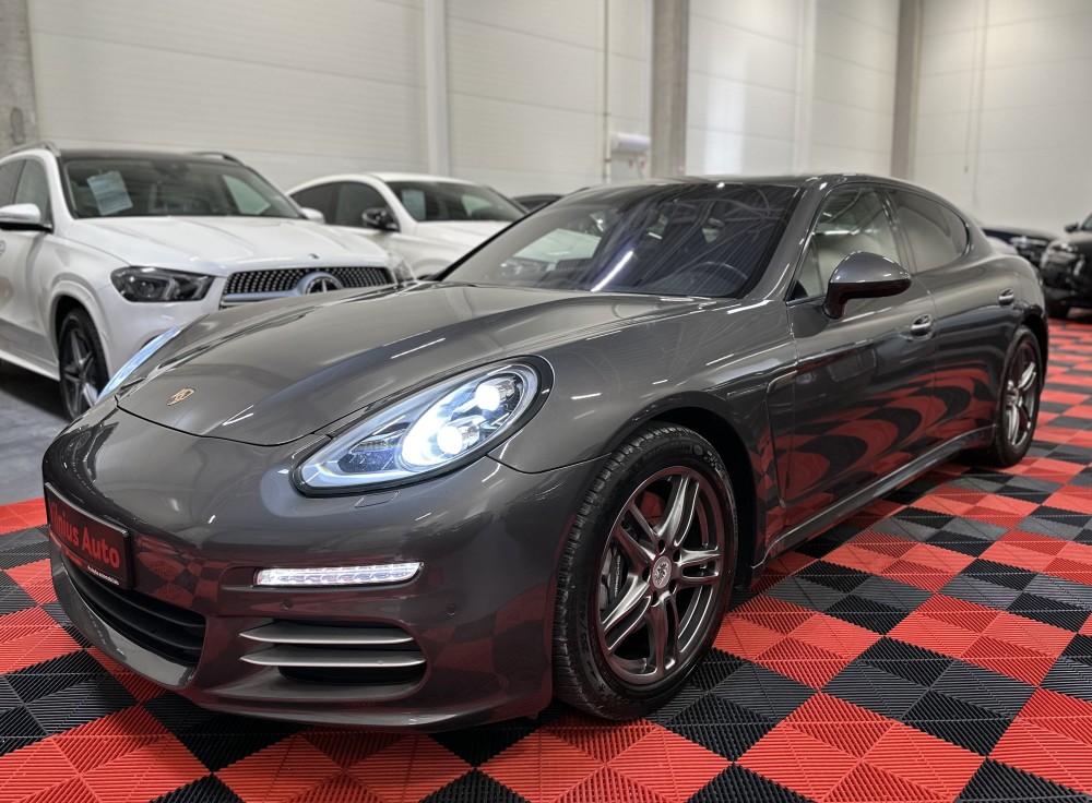 2015 Porsche Panamera