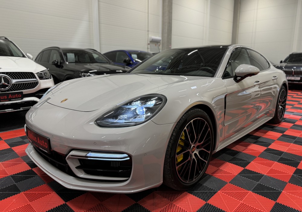 2021 Porsche Panamera