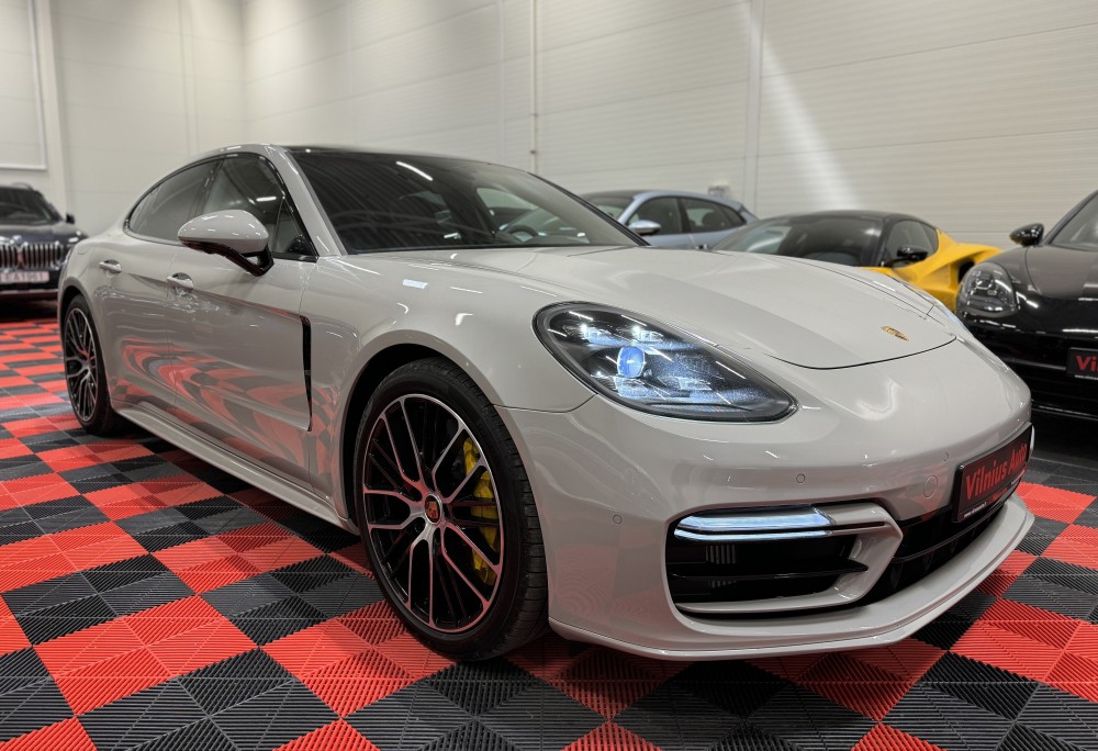 2021 Porsche Panamera