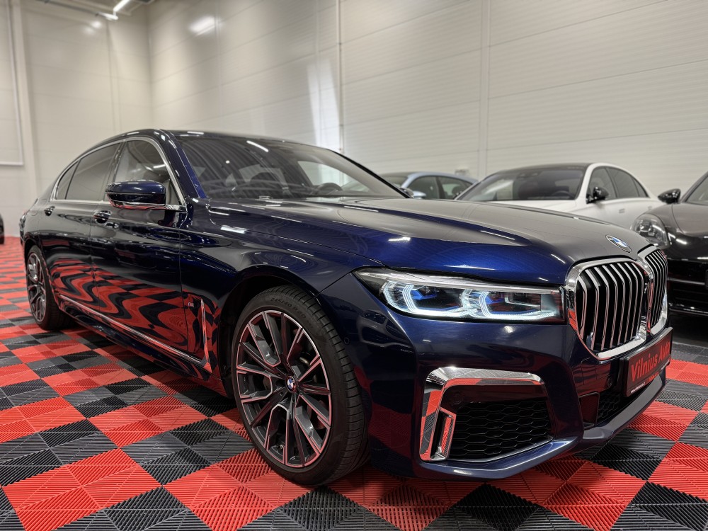 2021 BMW 745