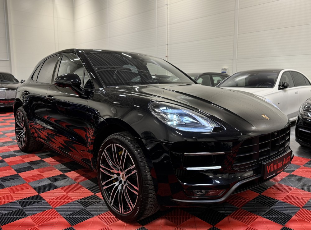 2017 Porsche Macan