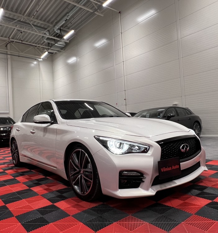 2015 Infiniti Q50