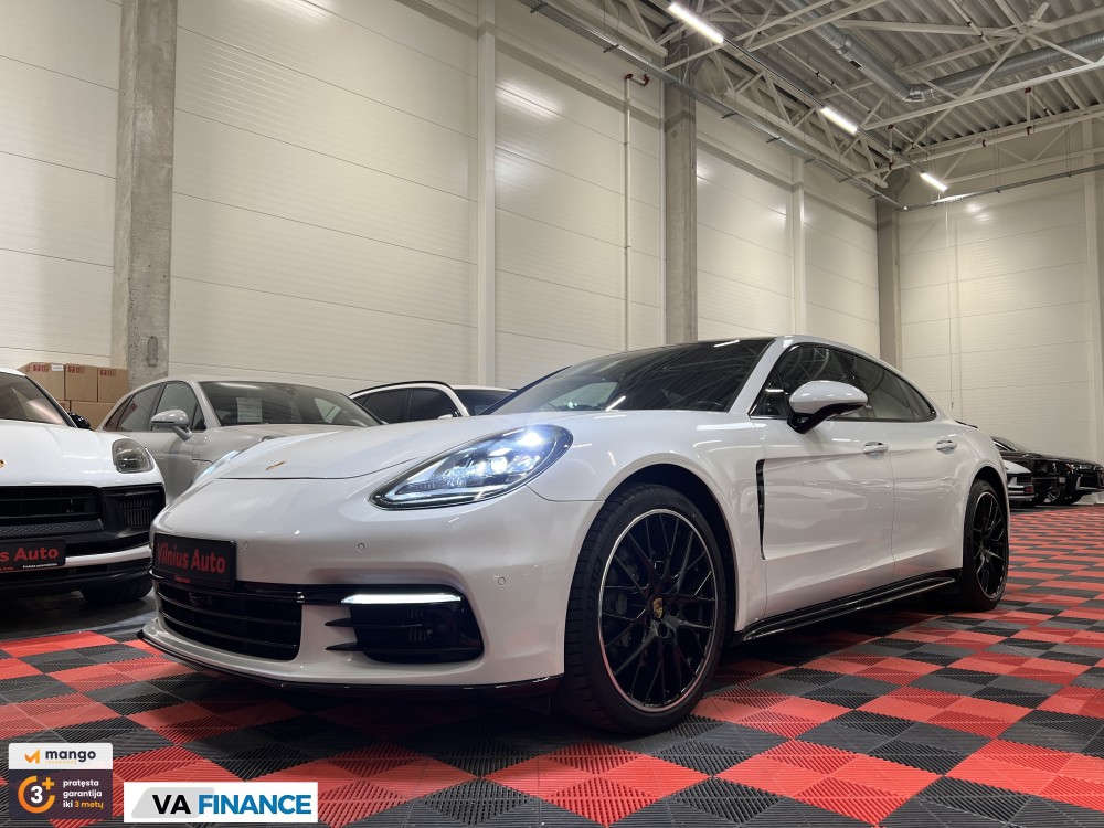 2017 Porsche Panamera