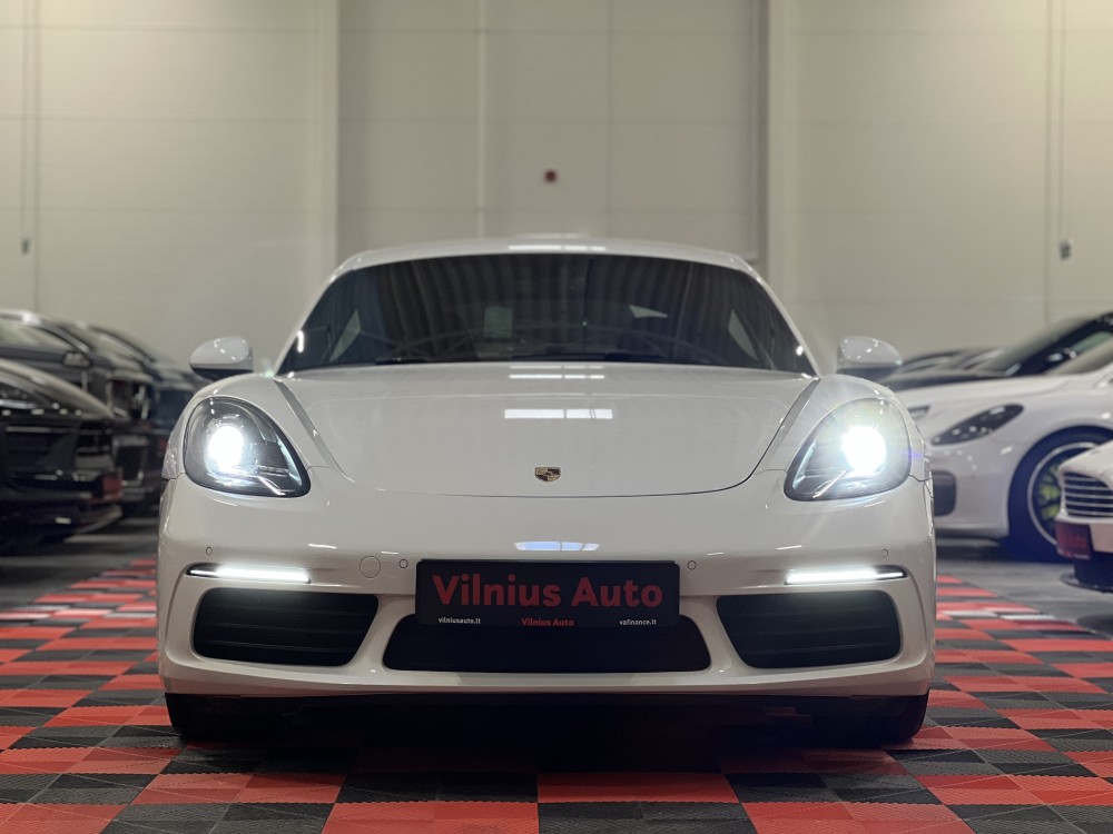 2018 Porsche Cayman
