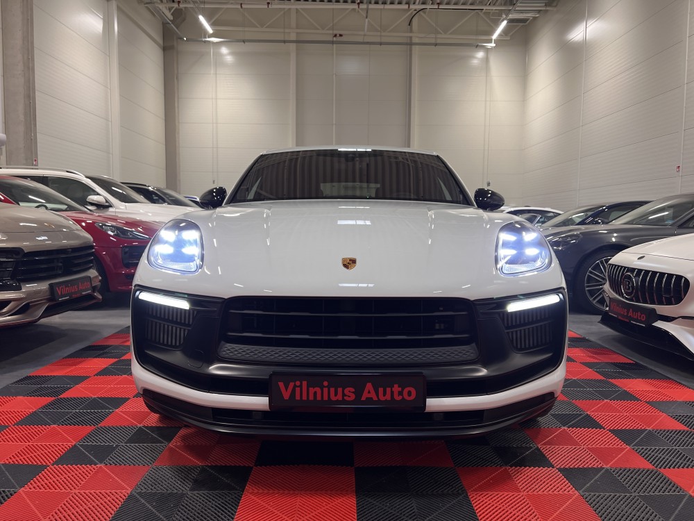 2022 Porsche Macan