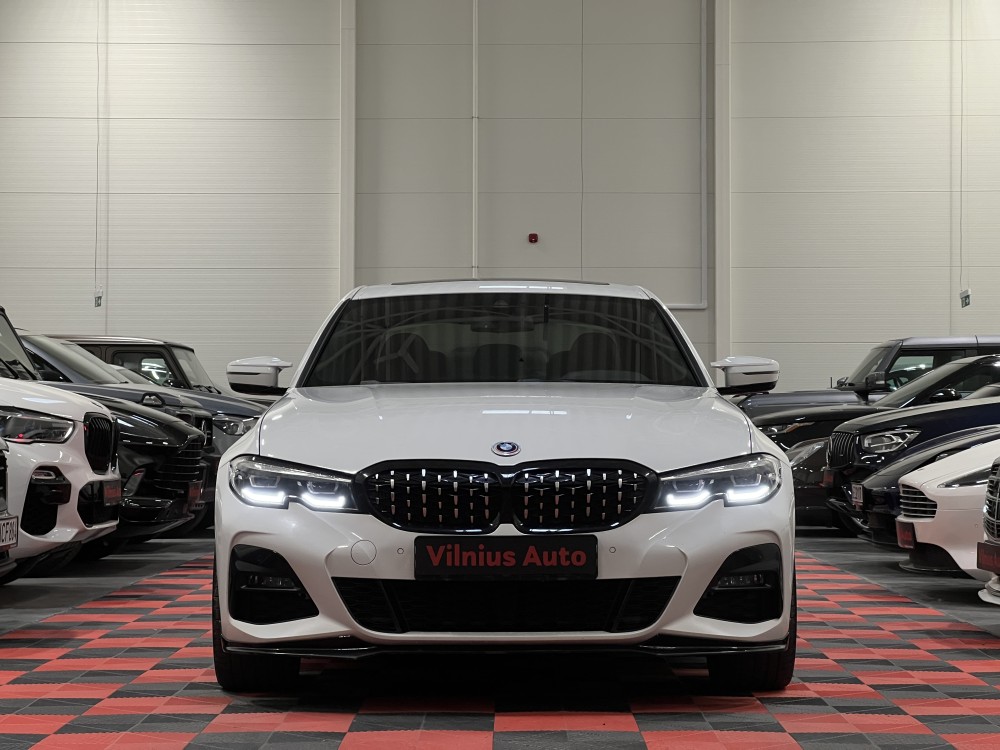 2022 BMW 330