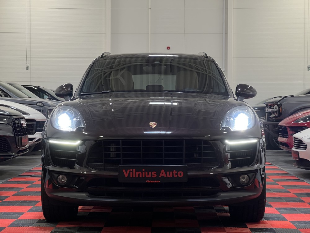 2018 Porsche Macan