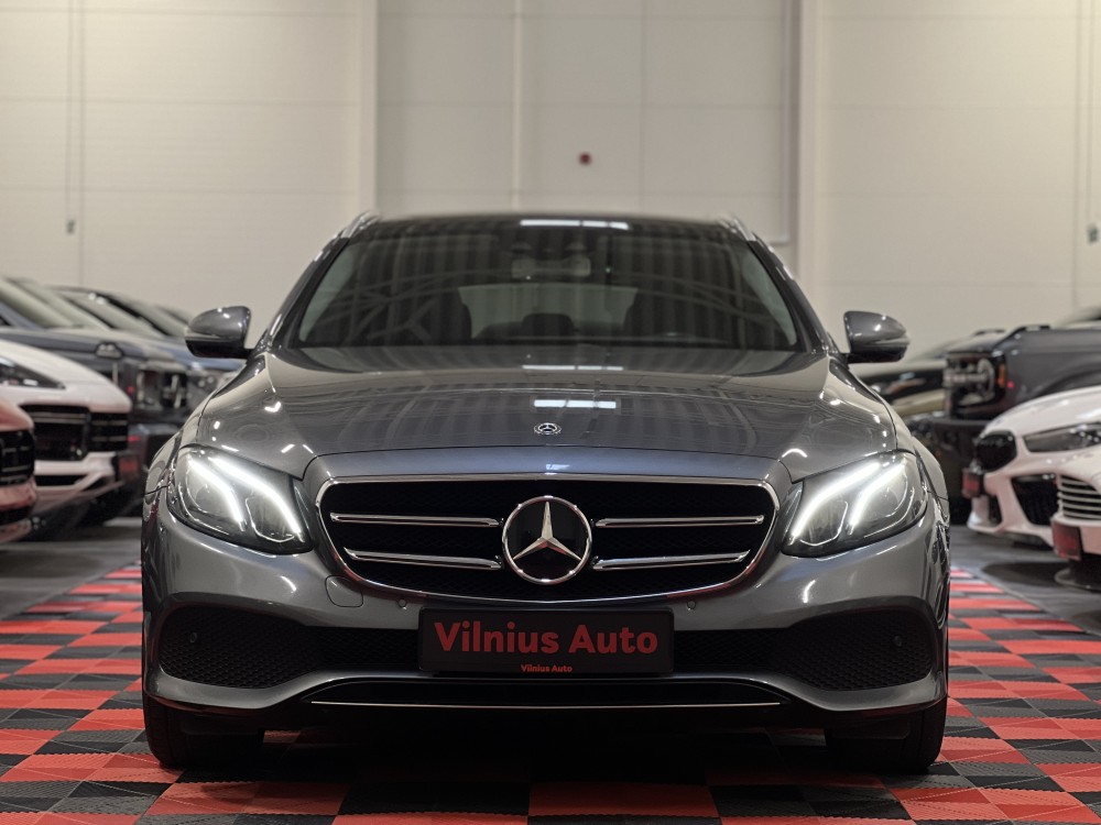 2020 Mercedes-Benz E220