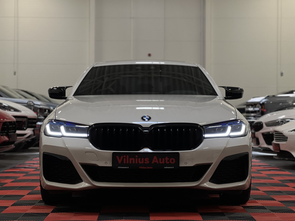 2019 BMW 530