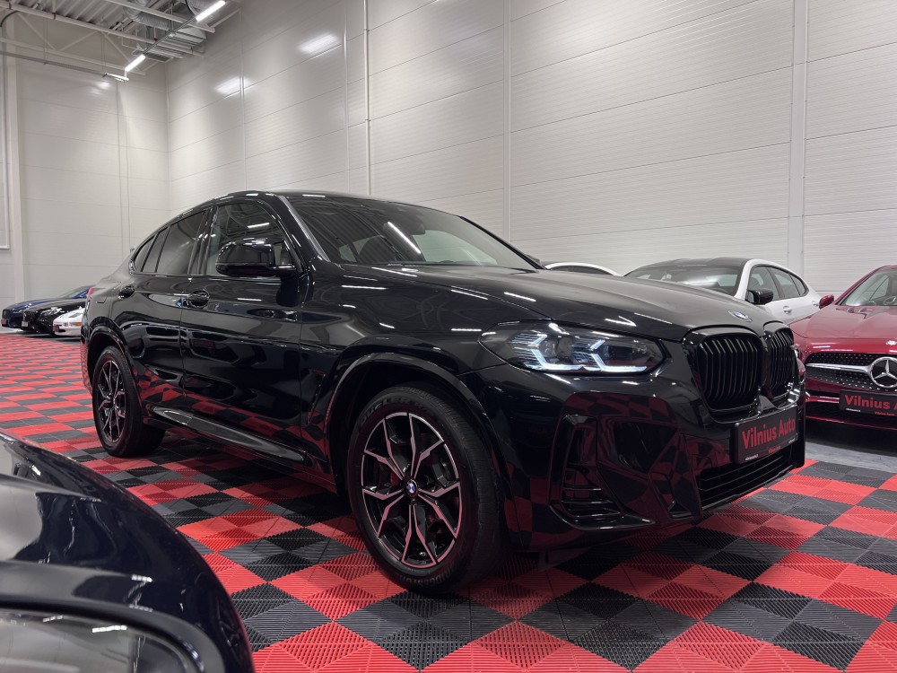 2022 BMW X4