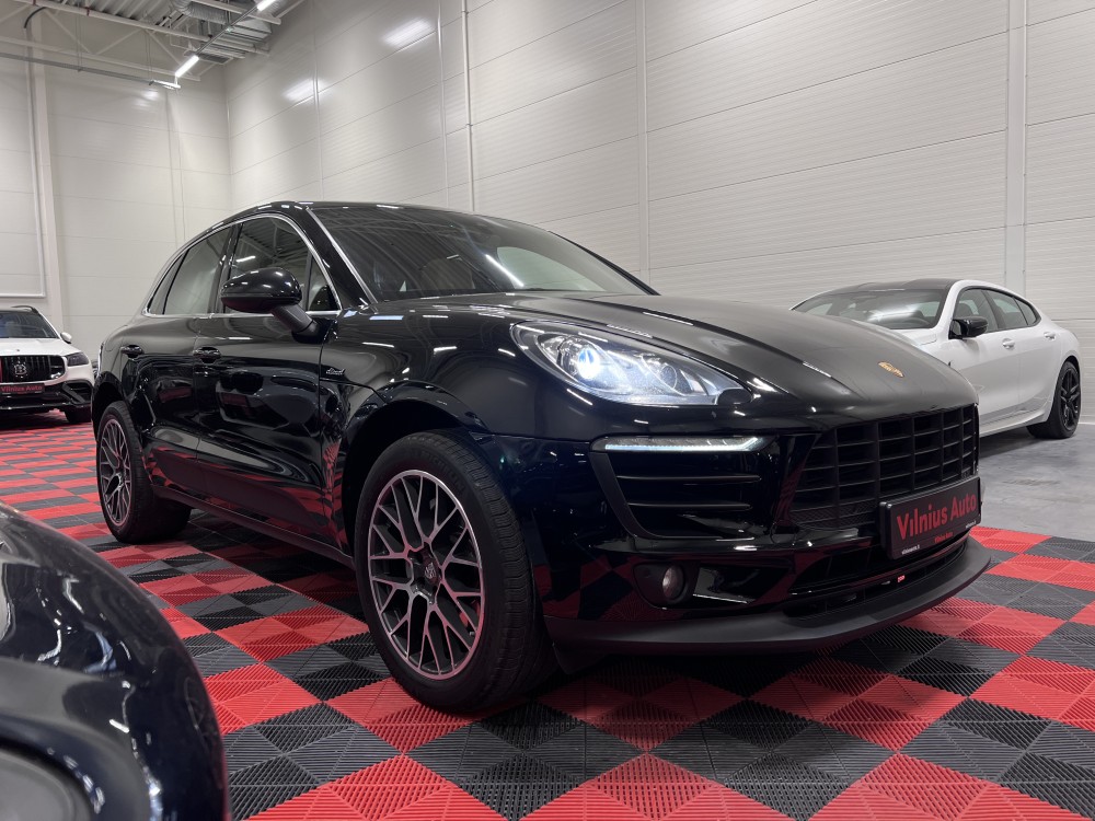 2016 Porsche Macan