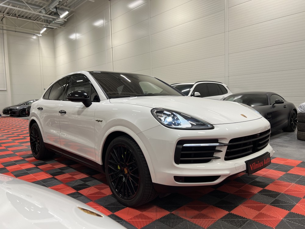2023 Porsche Cayenne Coupe