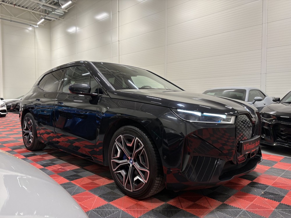 2024 BMW iX