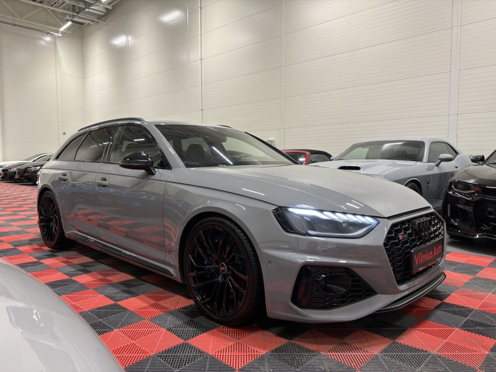 2021 Audi RS4