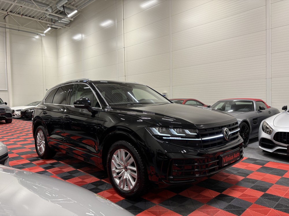 2025 Volkswagen Touareg
