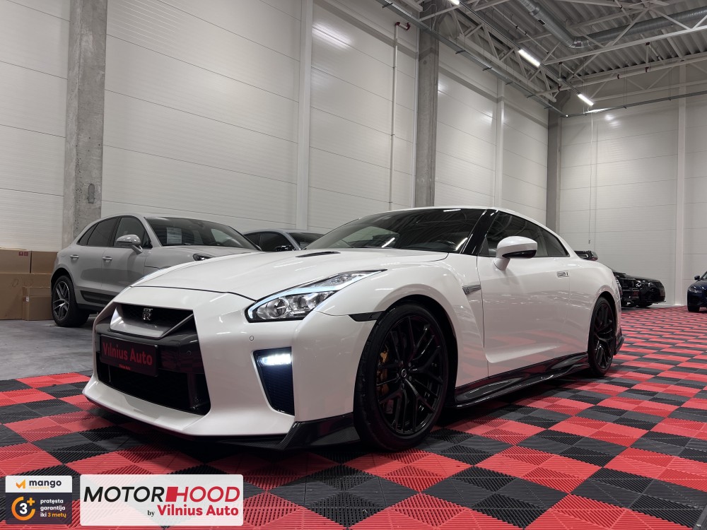2017 Nissan GT-R