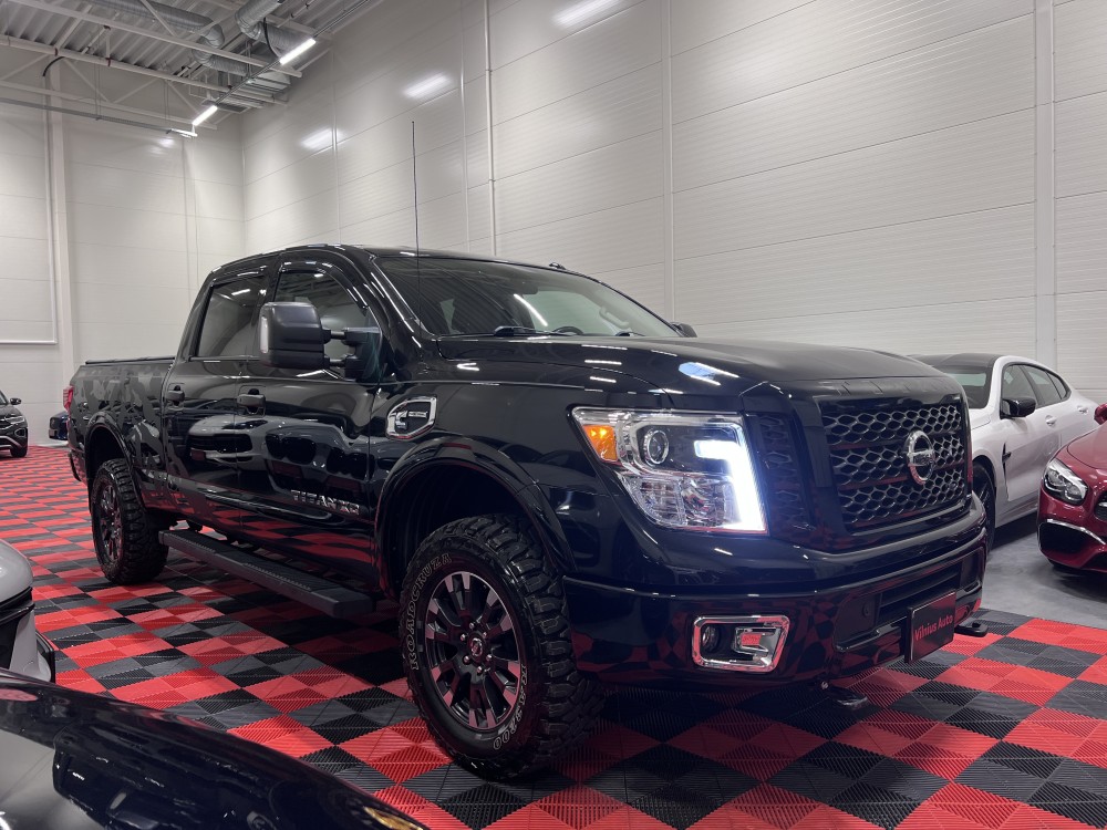 2019 Nissan Titan