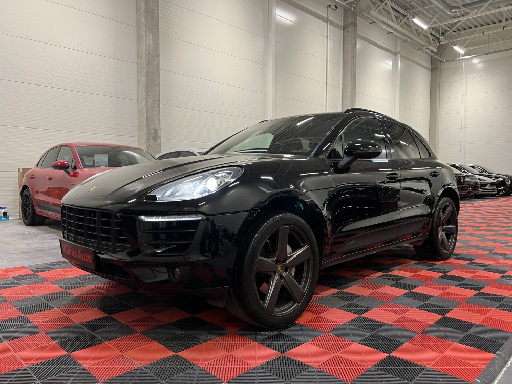 2015 Porsche Macan