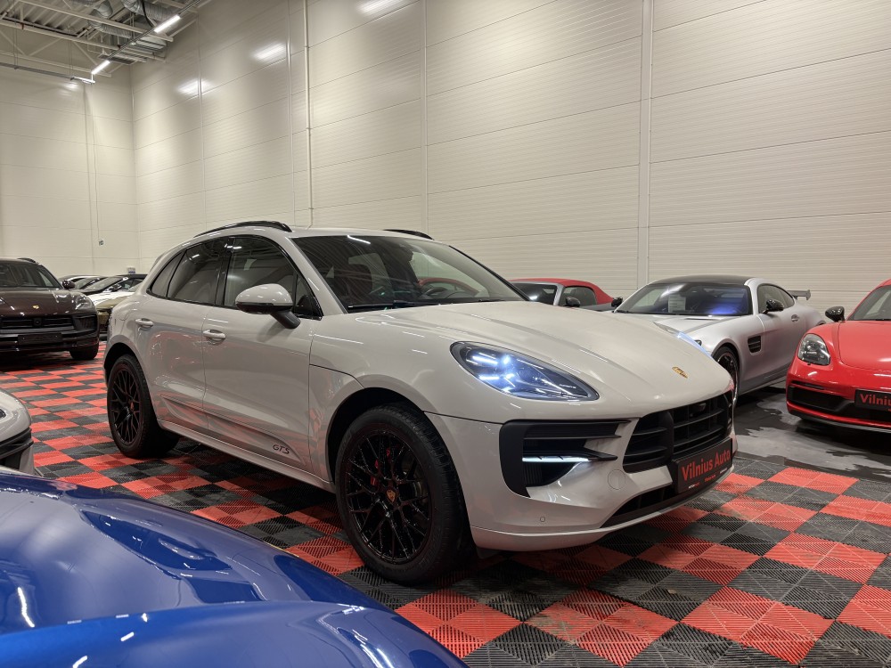 2021 Porsche Macan