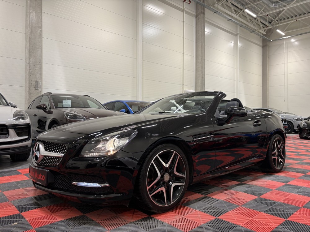 2016 Mercedes-Benz SLK300