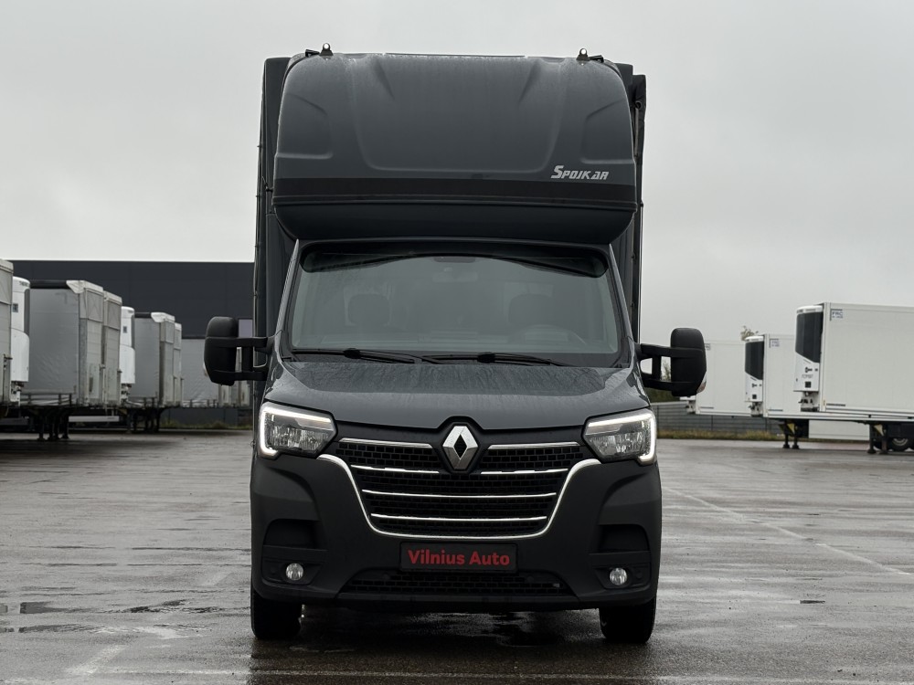 2022 Renault Master
