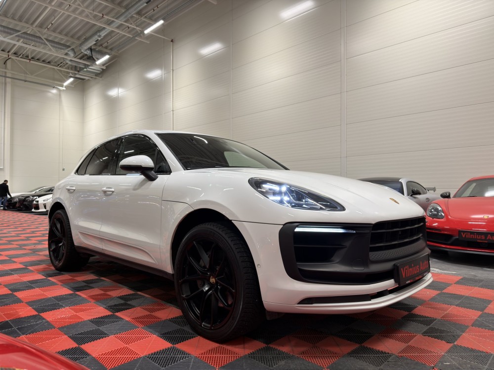 2020 Porsche Macan