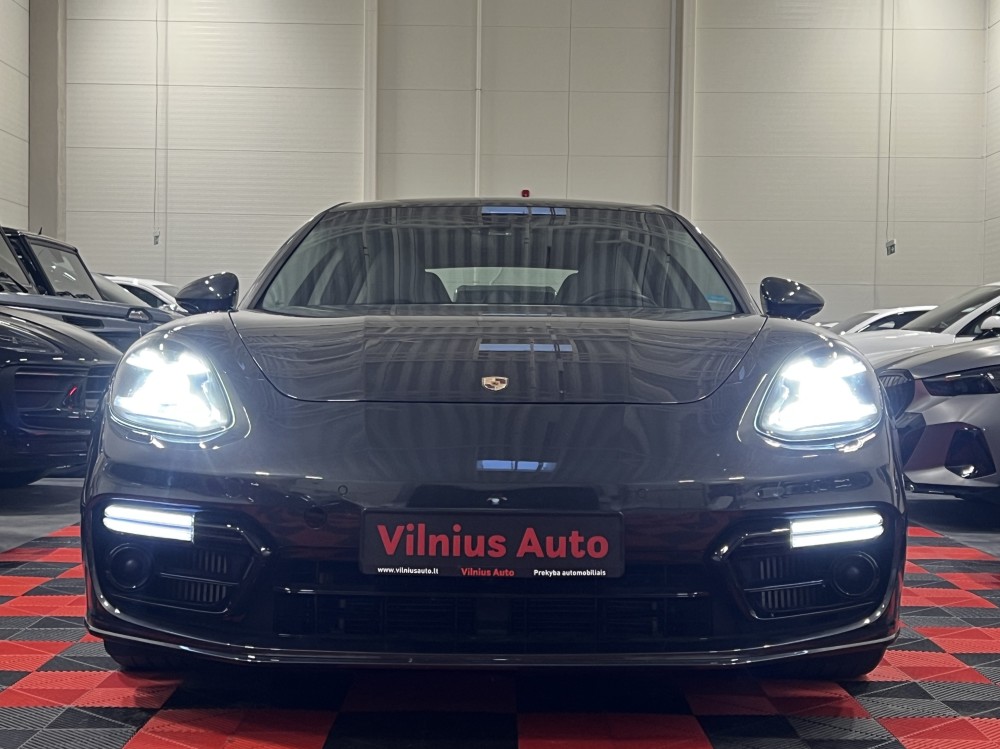 2018 Porsche Panamera