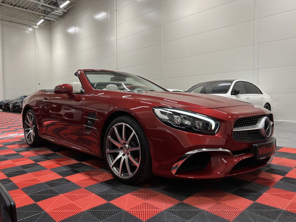 2017 Mercedes-Benz SL550