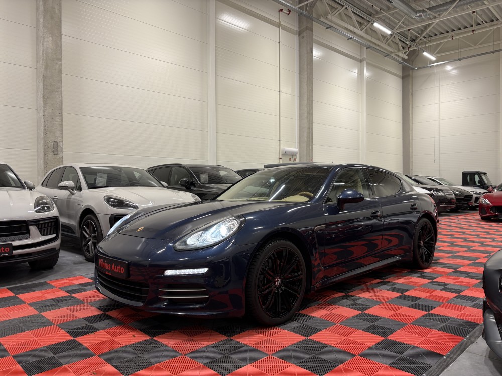 2015 Porsche Panamera
