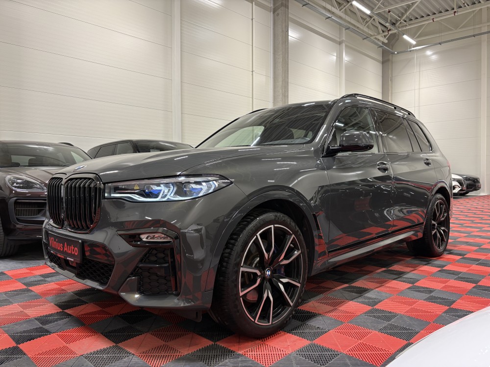 2021 BMW X7