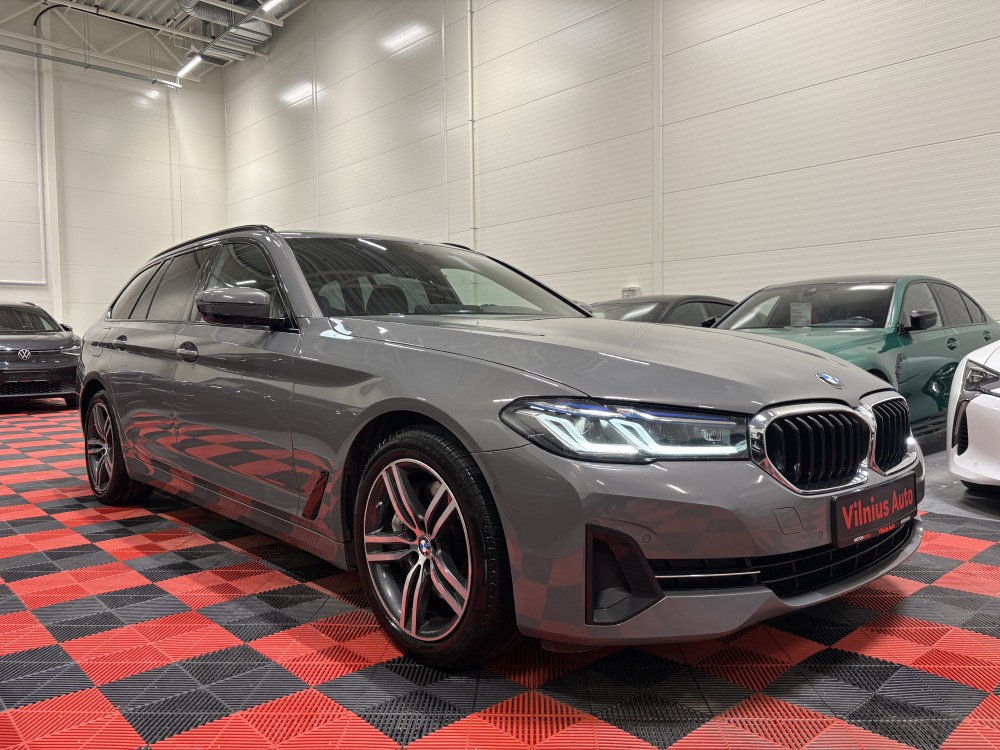 2021 BMW 530