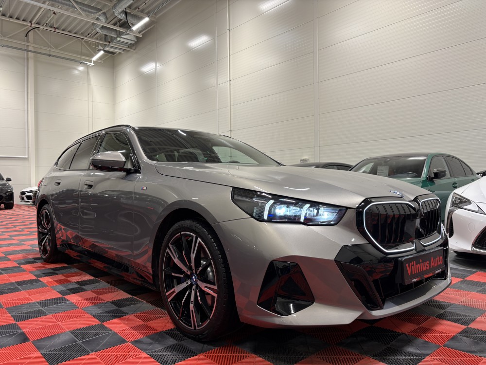 2024 BMW 530