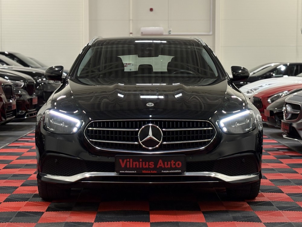 2022 Mercedes-Benz E300