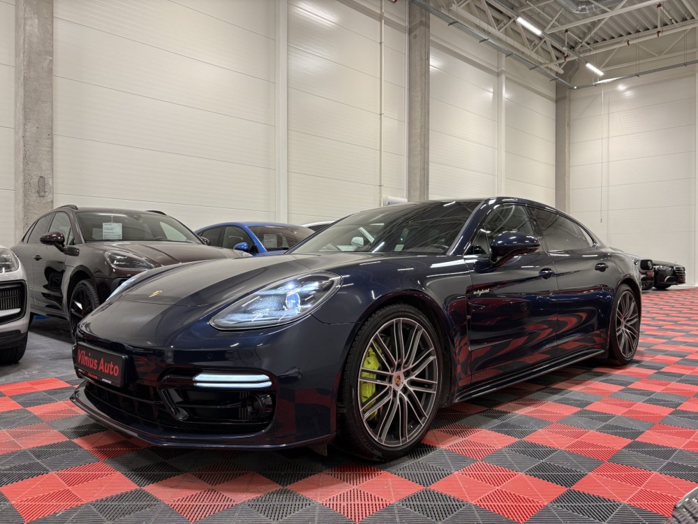 2017 Porsche Panamera