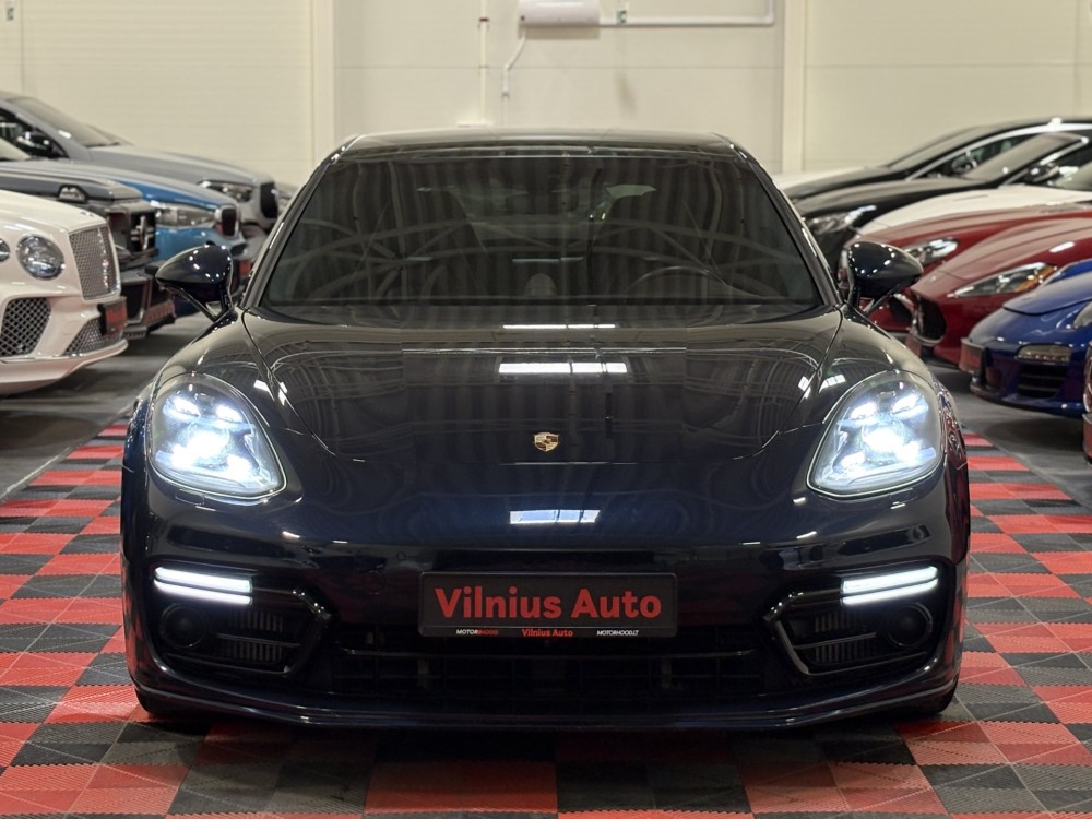 2017 Porsche Panamera